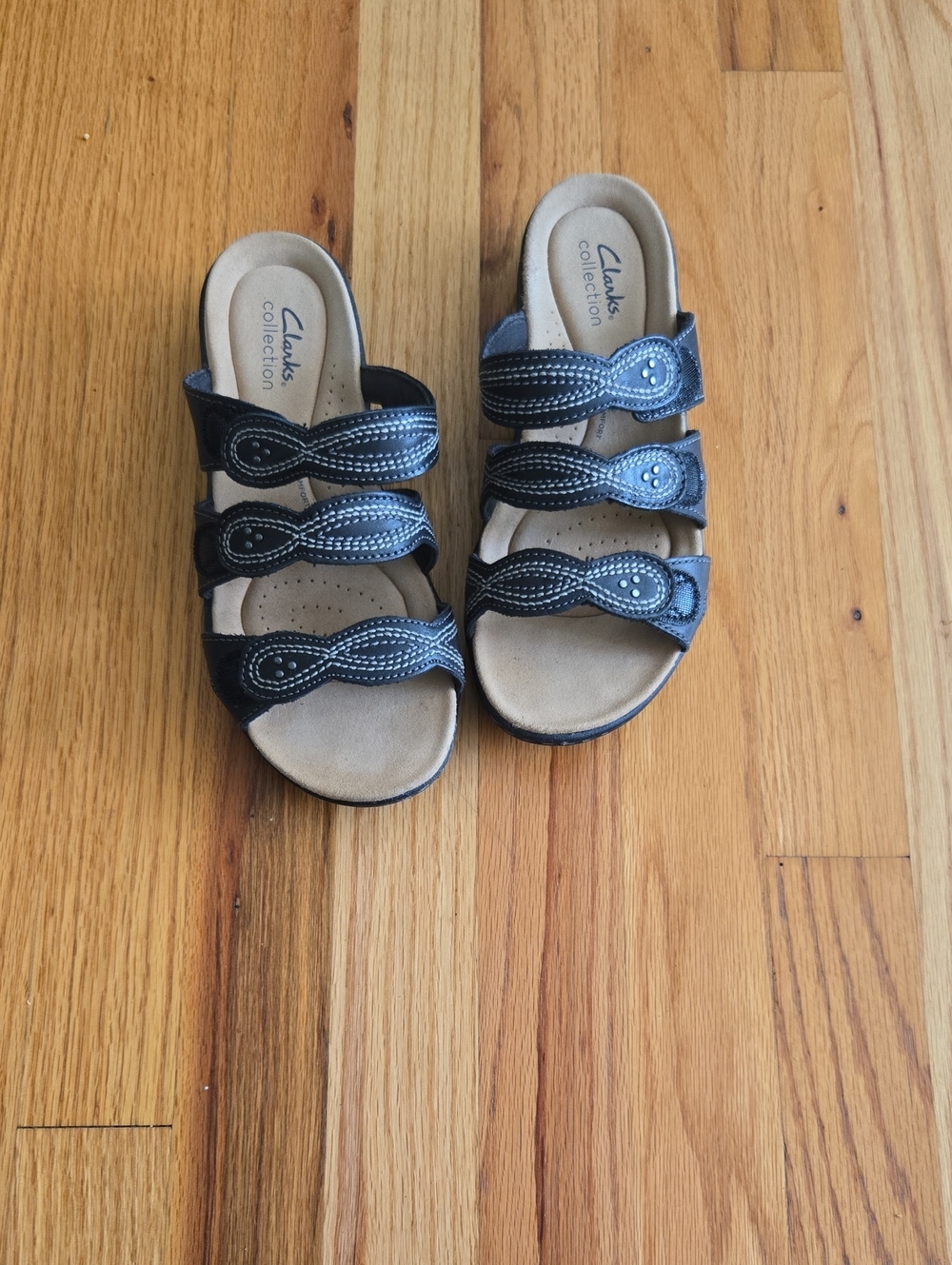 Clark's Women's Black Triple-Strap Comfort Sandals, Size 7